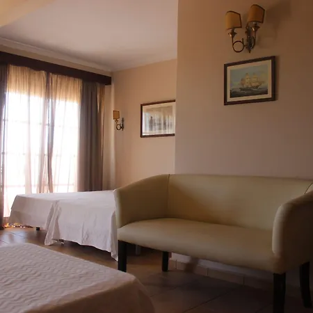 Hotel Made 2*
