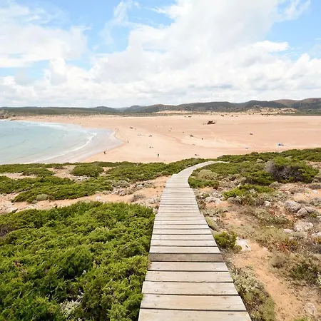 Made Отель Фару