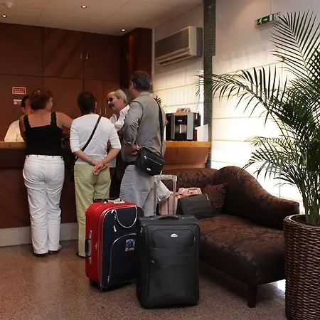 Made Отель Фару